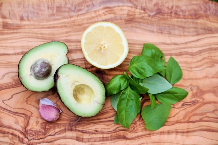 Avocado-Garlic-Sauce-964x463.jpg