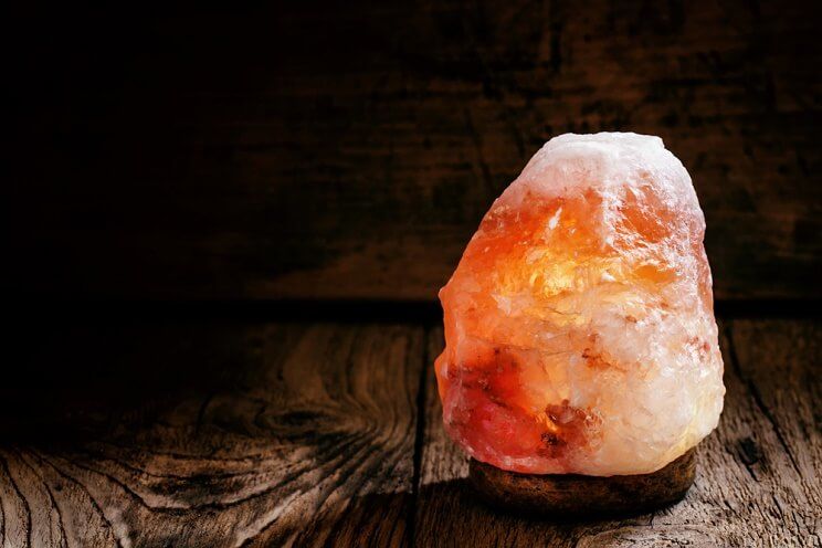 Pink Himalayan Salt VS Table Salt - Which is Better and Why