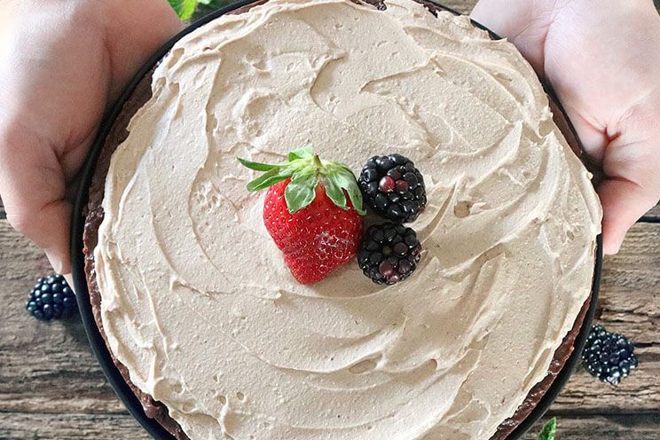 schema-photo-Naked-Paleo-Chocolate-Cake-Recipe.jpg
