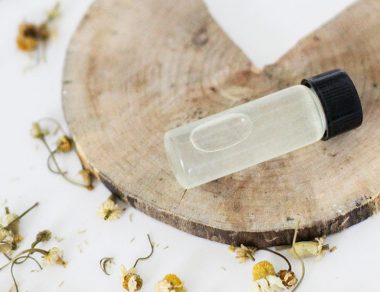 DIY Serum to Get Rid of Acne Scars Naturally