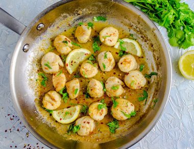 Seared Scallops with Lemon Garlic Butter