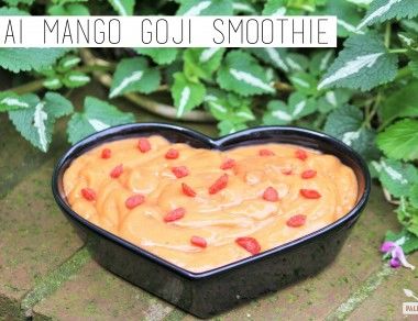 Açai Mango Goji Smoothie