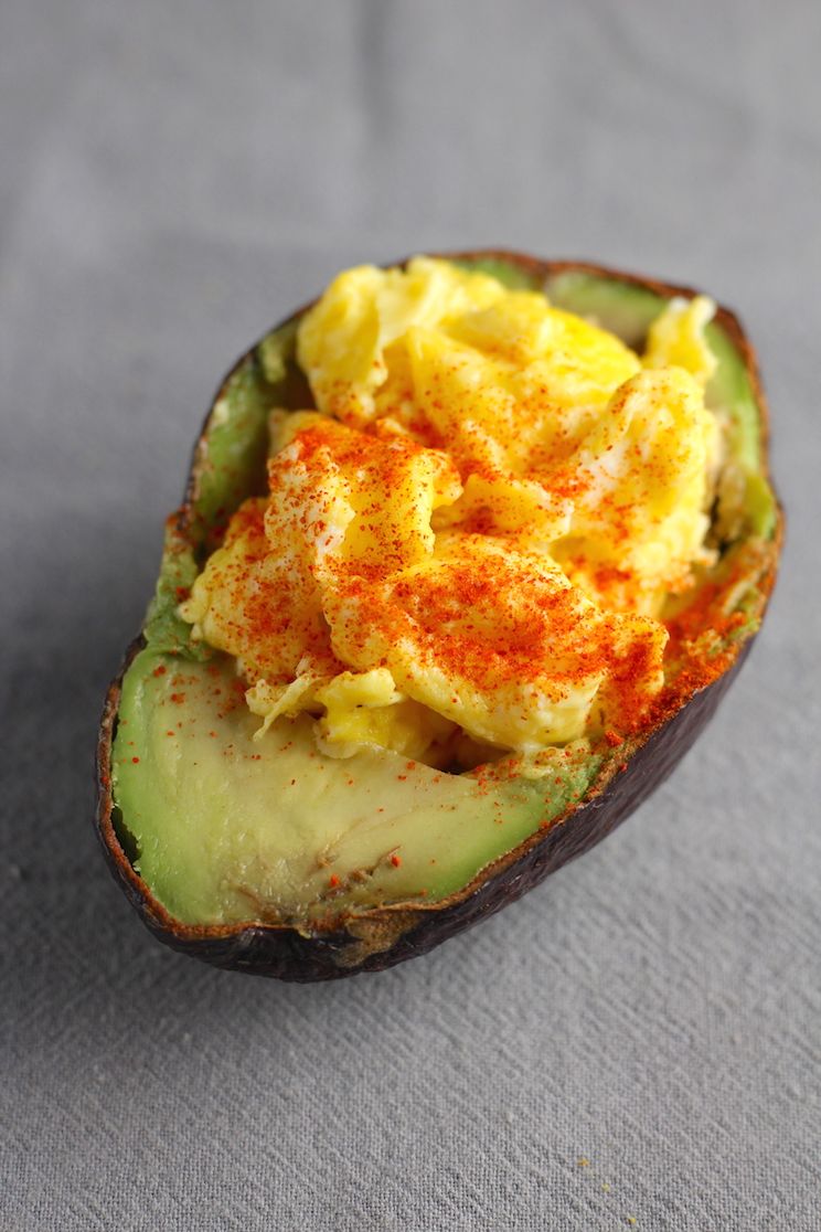 Stuffed-Avocado-Scrambled-Eggs.jpg?x31220