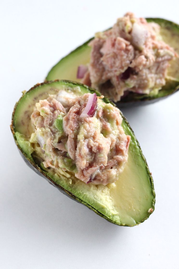 Stuffed-Avocado-Tuna-Salad.jpg?x31220