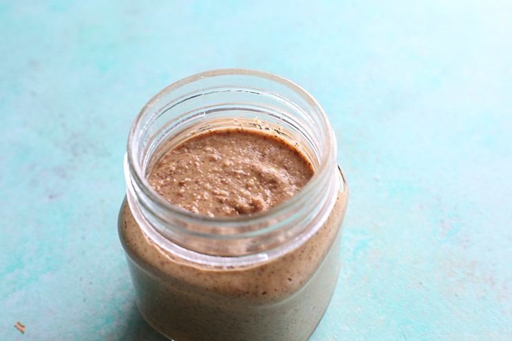 AlmondButter_02.jpg