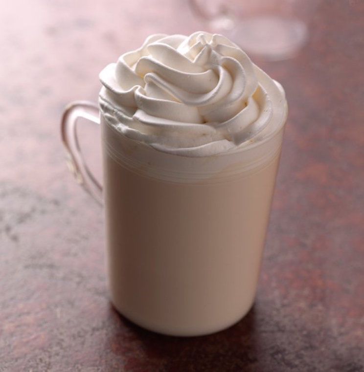 white_hot_chocolate_starbucks.jpg