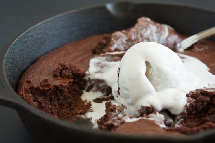 Gooey Chocolate Fudge Cake In A Cast Iron Skillet Gooey Chocolate Fudge Cake In A Cast Iron Skillet