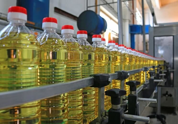 The Dirty Truth About Vegetable Oil and What to Use Instead