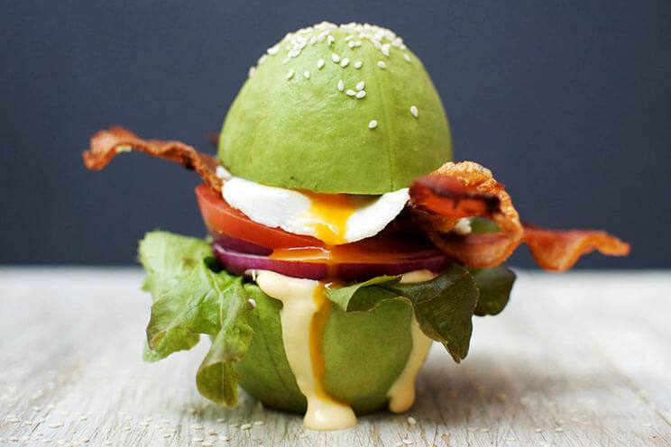 schema-photo-Keto-Breakfast-Burger-with-Avocado-Buns.jpg