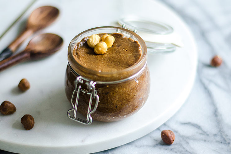 schema-photo-DIY-Hazelnut-Butter2.jpg