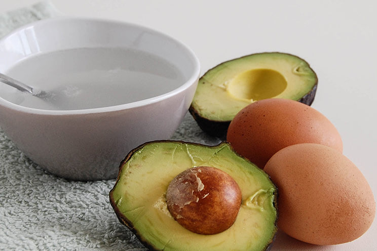 schema-photo-5-Coconut-Oil-Hair-Masks-for-Every-Hair-Problem-antibreakage.jpg