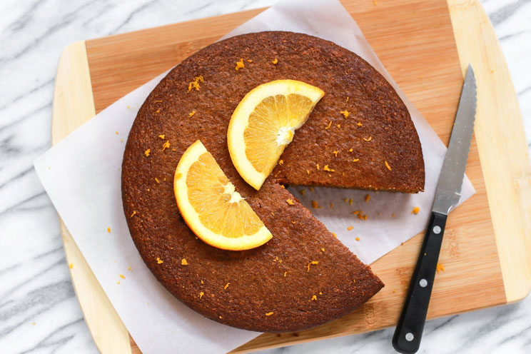 SCHEMA-PHOTO-Dream-Worthy-Orange-And-Avocado-Oil-Cake.jpg