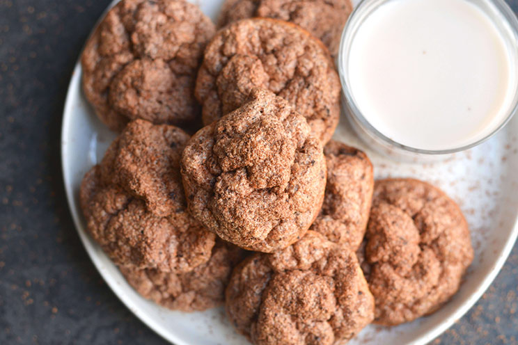 SCHEMA-PHOTO-Keto-Chocolate-Cloud-Cookies.jpg