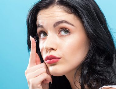 7 Risks of Contact Lenses Your Doctor Never Told You + How to Wear Them Safely