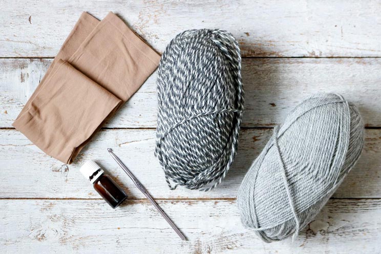 SCHEMA-PHOTO-DIY-Non-Toxic-Wool-Dryer-Balls.jpg