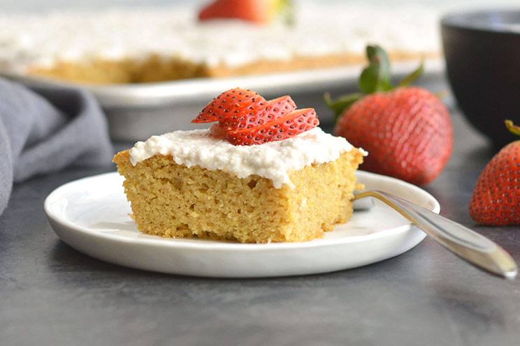 SCHEMA-PHOTO-Fluffy-Almond-Flour-Vanilla-Sheet-Cake.jpg