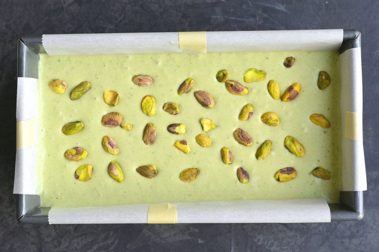 SCHEMA-PHOTO-How-to-Make-Pistachio-Ice-Cream-with-Avocado-Spinach.jpg