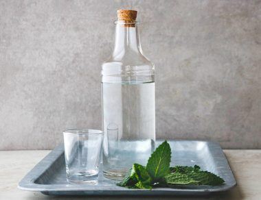 3-Ingredient Homemade Minty Mouthwash