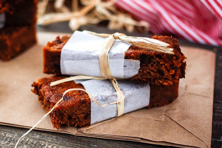 SCHEMA-PHOTO-Easy-Peasy-Ginger-Date-Bars.jpg