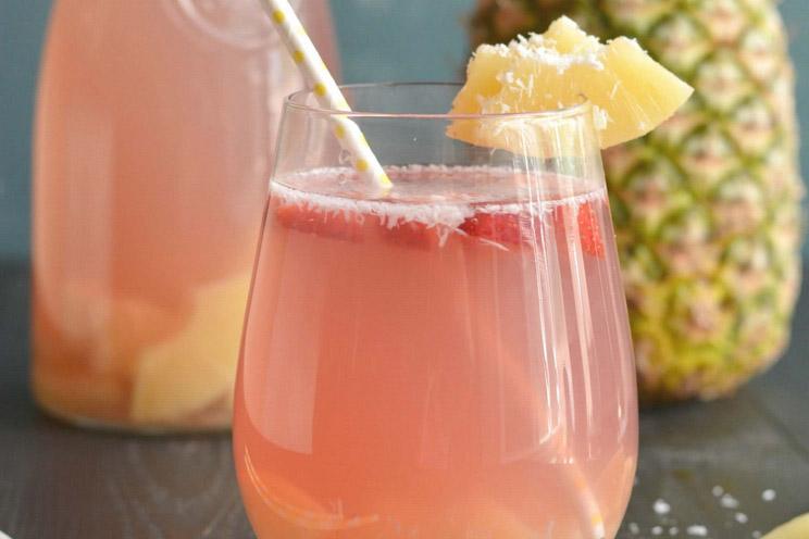 SCHEMA-PHOTO-Kick-Back-Relax-with-This-Fresh-Paleo-Pina-Colada-Sangria.jpg