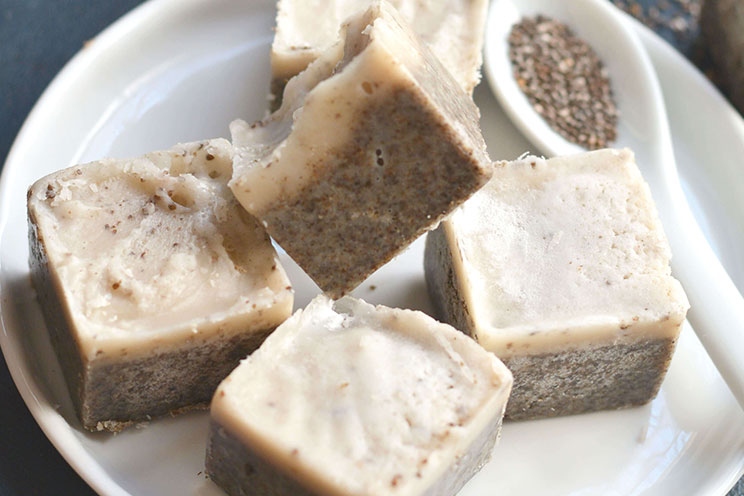 SCHEMA-PHOTO-Keto-Fat-Burning-Boosters-with-Coconut-Oil.jpg