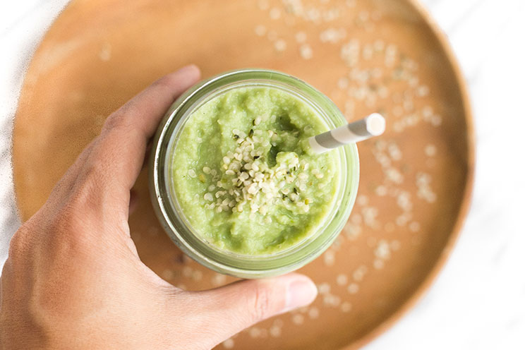 SCHEMA-PHOTO-Hormone-Balancing-Spirulina-Smoothie.jpg