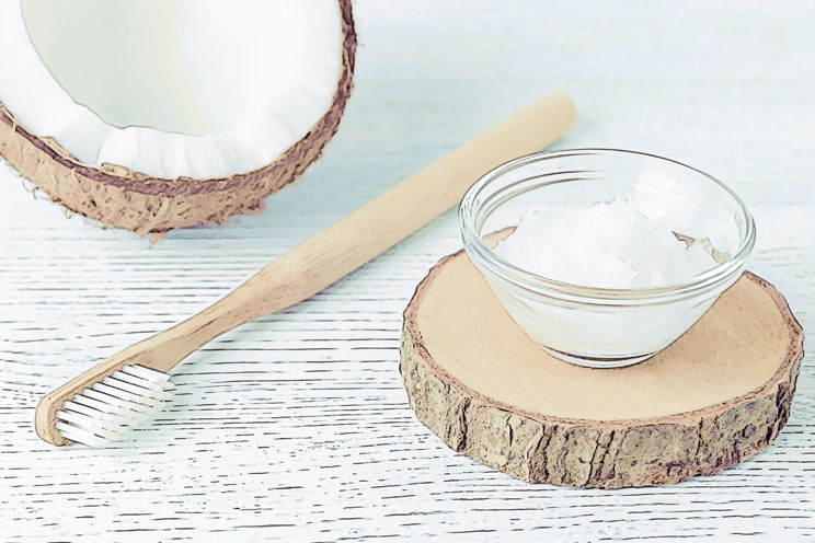 SCHEMA-PHOTO-DIY-Coconut-Oil-Toothpaste.jpg