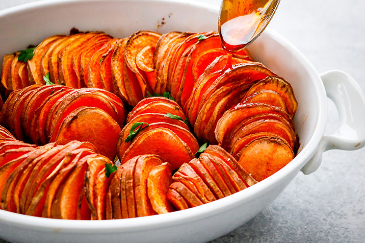 SCHEMA-PHOTO-Spicy-Maple-Scalloped-Sweet-Potatoes.jpg