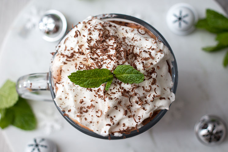 SCHEMA-PHOTO-Velvety-Peppermint-Hot-Chocolate.jpg