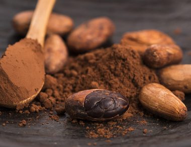 12 Amazing Benefits of Raw Cacao (& Delicious Ways to Eat It)