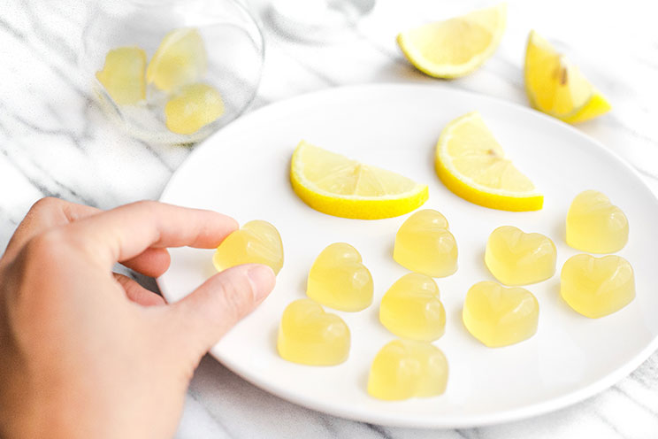 SCHEMA-PHOTO-Apple-Cider-Vinegar-Lemon-Tea-Gummies.jpg