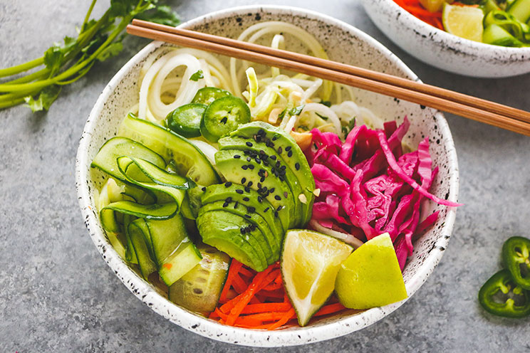 SCHEMA-PHOTO-Cool-Crunchy-Kohlrabi-Noodle-Veggie-Bowl.jpg