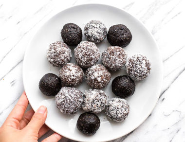 Raw Cacao Coconut Oil Fat Bombs