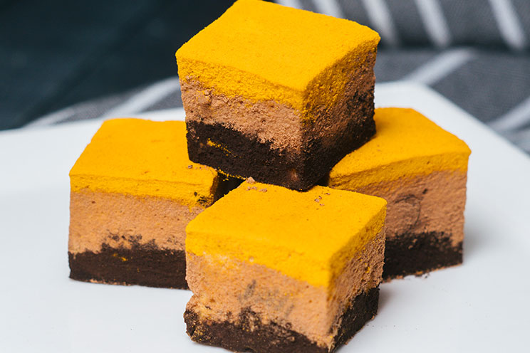 SCHEMA-PHOTO-Turmeric-Ombre-Marshmallows.jpg